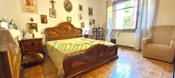 5 rooms Apartment in Cecina, Italy No. 20491 21