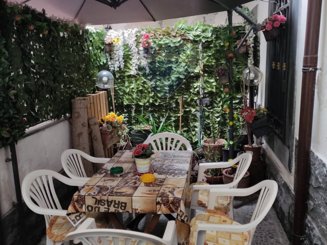 5 bedrooms Apartment in Catania, Italy No. 107142