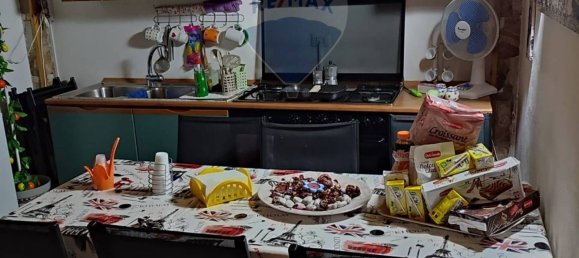 5 bedrooms Apartment in Catania, Italy No. 107142 2