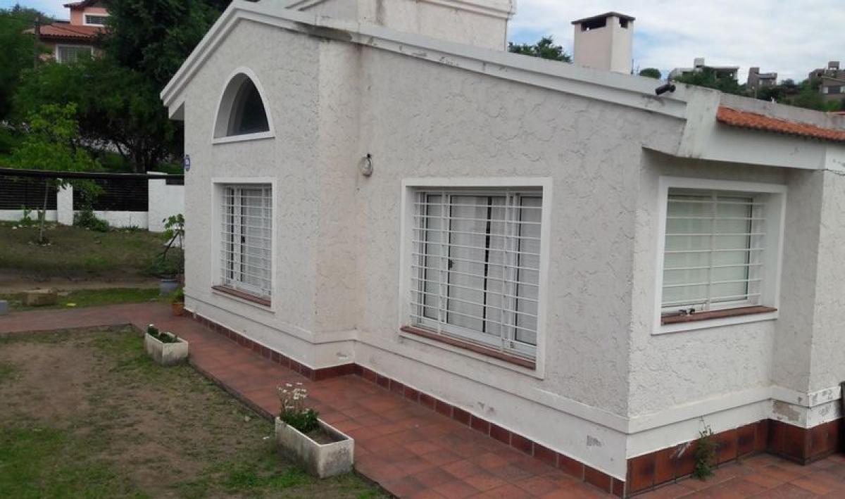 Дом с 3 спальнями в Кордоба, Аргентина № 2445