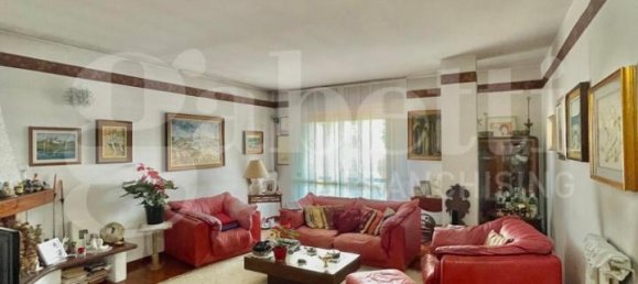 Penthouse de 9 divisões em Senago, Italy N.º 38722 3