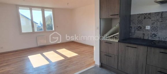 3 bedrooms House in Mayenne, France No. 343676 4