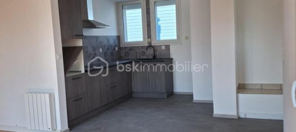 3 bedrooms House in Mayenne, France No. 343676 5