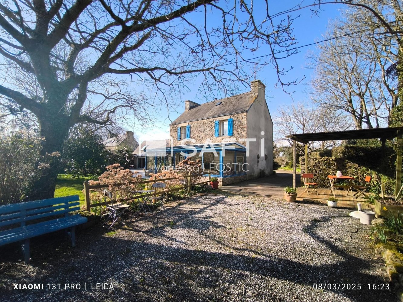 Casa de 4 dormitorios en Plouvien, France No. 326313