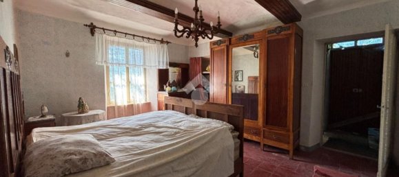 Casa de 4 habitaciónes en Santo Stefano Belbo, Italy No. 298786 10