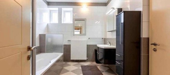 Casa de 6 habitaciónes en Puchenau, Austria No. 224701 5