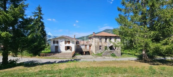 3 bedrooms Villa in Varsi, Italy No. 285533 3