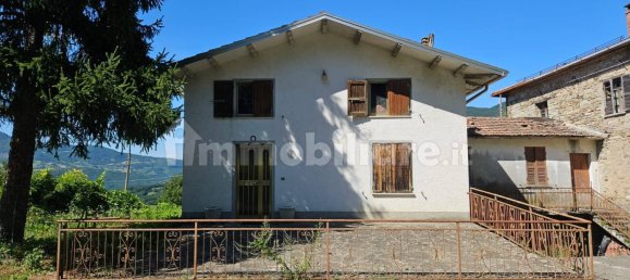 3 bedrooms Villa in Varsi, Italy No. 285533 9
