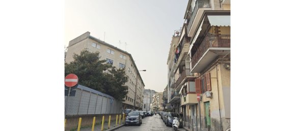 58m² Commercial property in Naples, Italy No. 312874 11