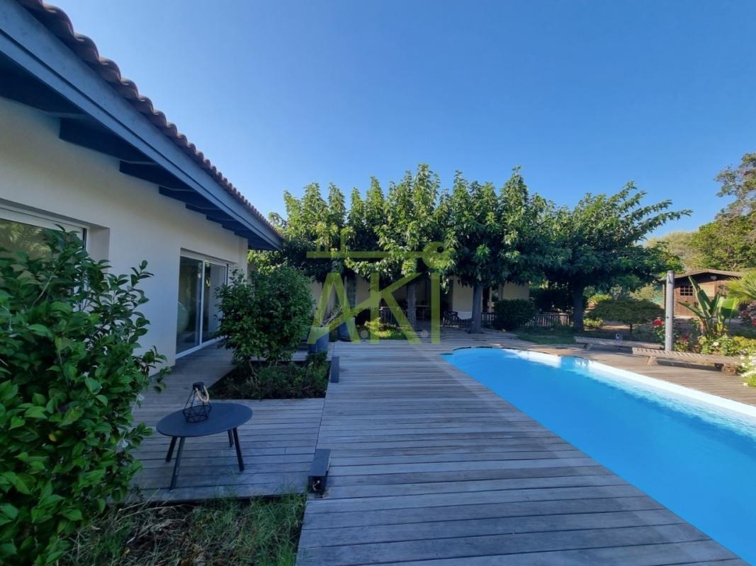 Casa de 6 dormitorios en Pietrosella, France No. 88766