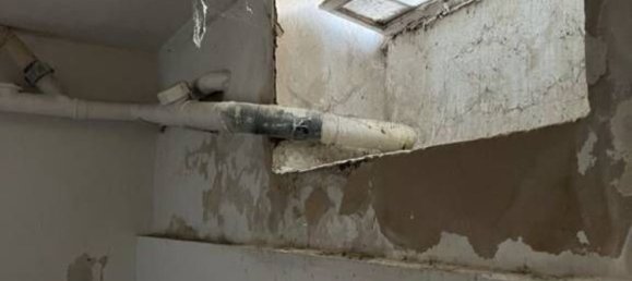 12m² Commercial property in Florence, Italy No. 257923 8