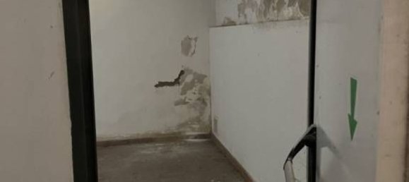 12m² Commercial property in Florence, Italy No. 257923 4