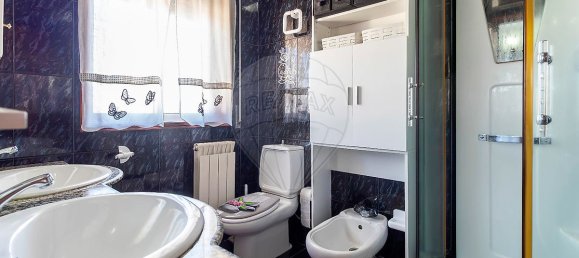 5 bedrooms House in Santa Maria da Feira, Portugal No. 25369 24