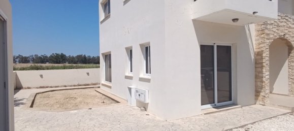 2 bedrooms Townhouse in Tersefanou, Cyprus No. 26093 2