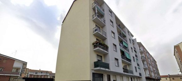 2 rooms Apartment in Nichelino, Italy No. 207199 2