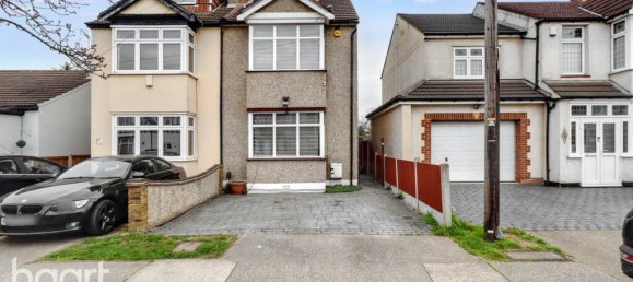 3 bedrooms House in Rainham, United Kingdom No. 4842 2