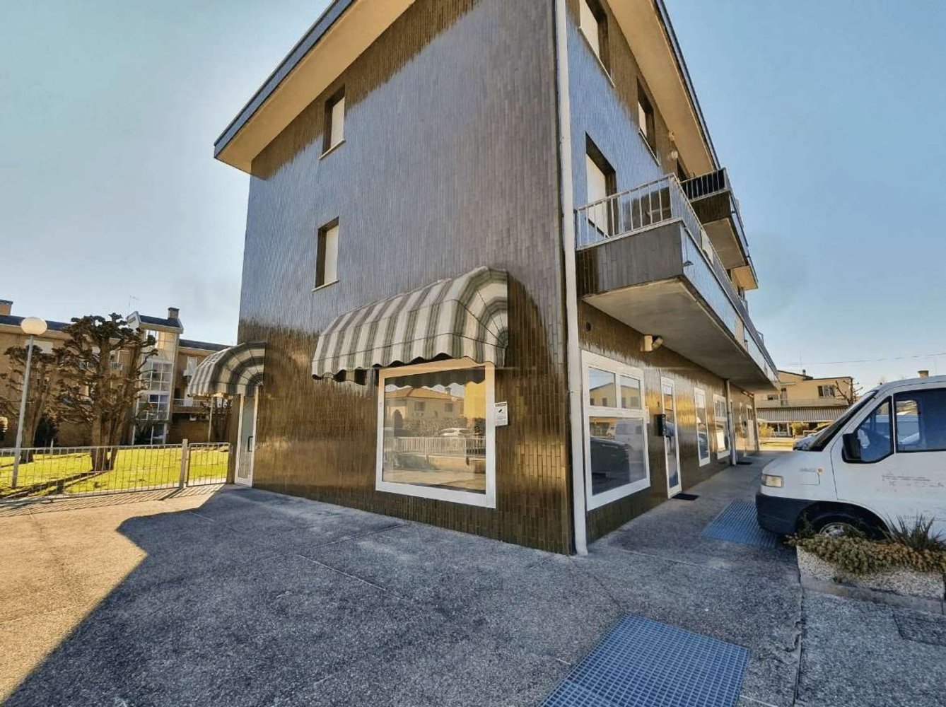 71m² Commercial property in Preganziol, Italy No. 287638