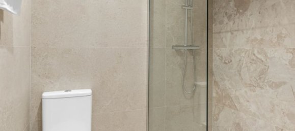 Apartamento de 2 dormitorios en Alicante, Spain No. 186378 16