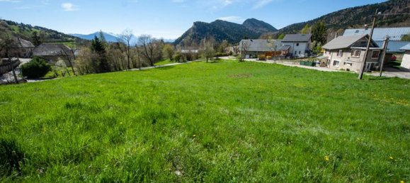976m² Land in Le Gua, France No. 93810 6