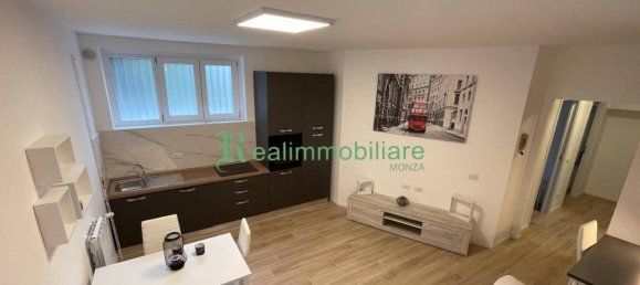 Apartamento de 2 divisões em Monza, Italy N.º 36714 13
