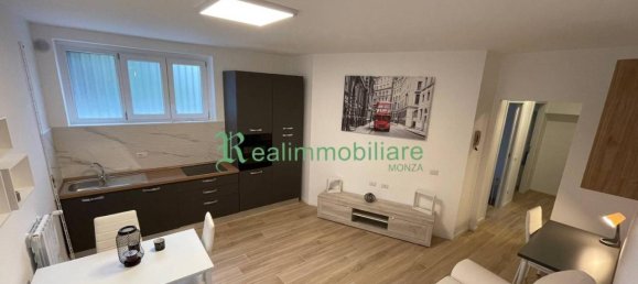 Apartamento de 2 divisões em Monza, Italy N.º 36714 12