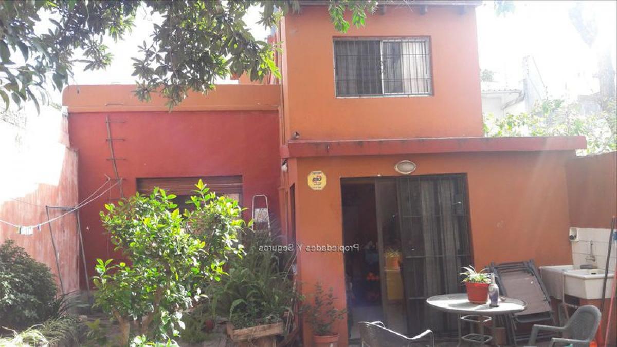 4 bedrooms House in Montevideo, Uruguay No. 9003