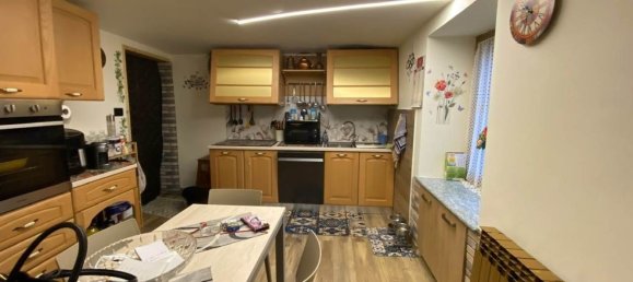 8 rooms House in Issogne, Italy No. 86718 7