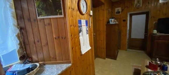 8 rooms House in Issogne, Italy No. 86718 11