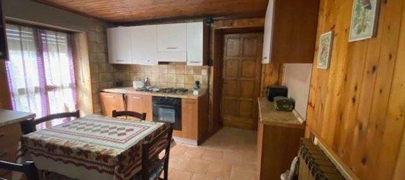 8 rooms House in Issogne, Italy No. 86718 17