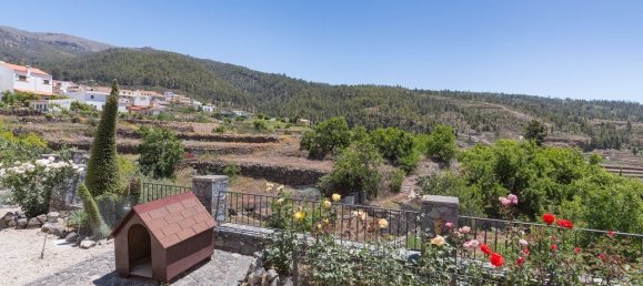 4 bedrooms House in Vilaflor, Spain No. 29755 5