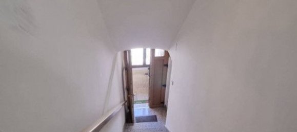 10-Zimmer Doppelhaus in San Pietro Avellana, Italy, Nr. 237996 9