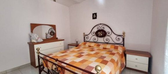 10-Zimmer Doppelhaus in San Pietro Avellana, Italy, Nr. 237996 21