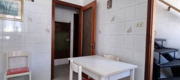 10-Zimmer Doppelhaus in San Pietro Avellana, Italy, Nr. 237996 8