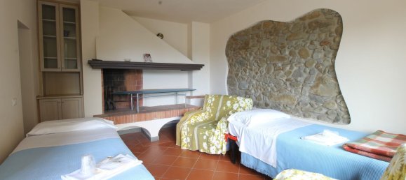 4 rooms House in Lamporecchio, Italy No. 284232 7