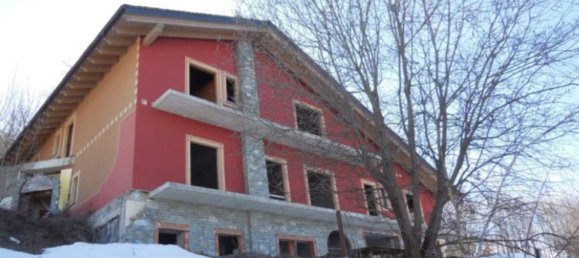 300m² Building in Teglio, Italy No. 281135 2