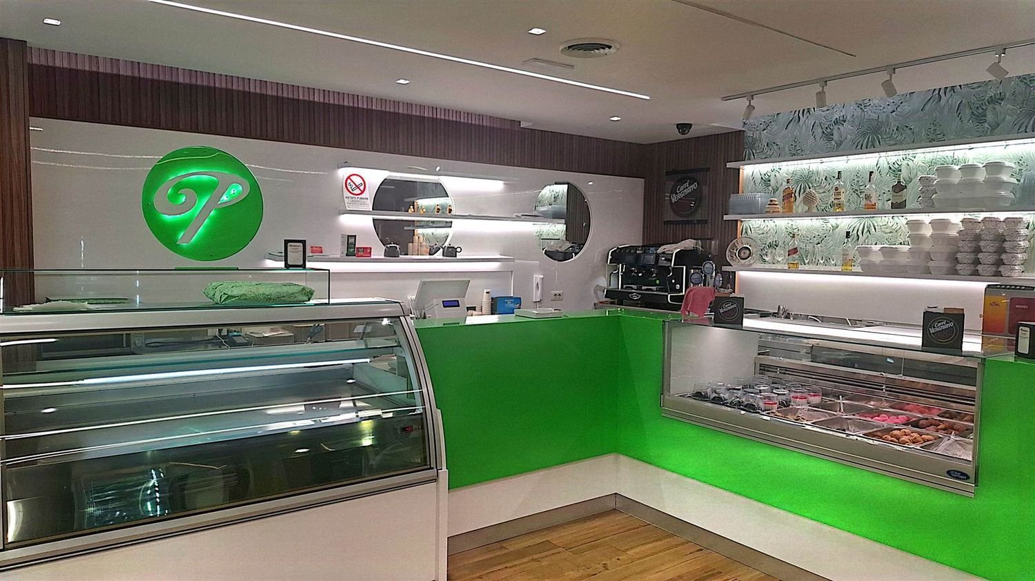 Propriété commerciale à Mascalucia, Italy 120m² No. 298930