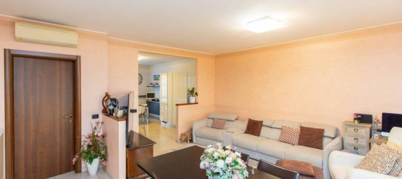 2 chambres Duplex à Vanzaghello, Italy No. 25169 7