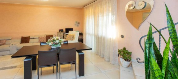 2 chambres Duplex à Vanzaghello, Italy No. 25169 8