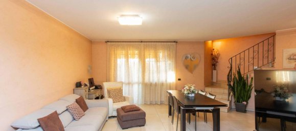 2 chambres Duplex à Vanzaghello, Italy No. 25169 4