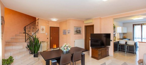 2 chambres Duplex à Vanzaghello, Italy No. 25169 5