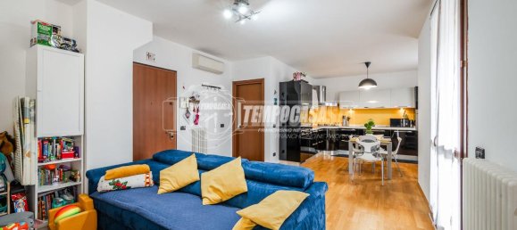 3 rooms Apartment in Maranello, Italy No. 38584 15