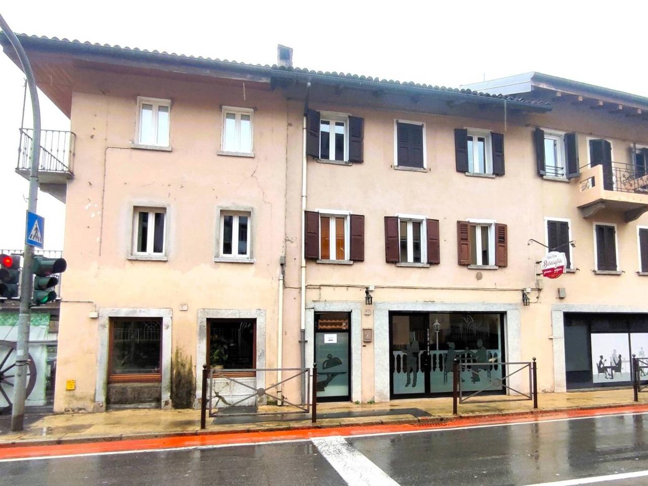 3 rooms Apartment in Verbania, Italy No. 154291