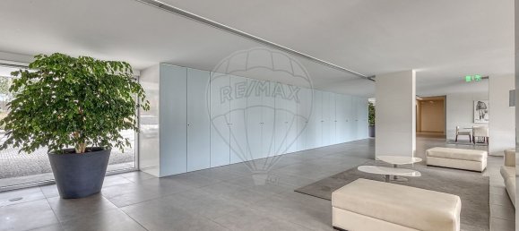 3 bedrooms Apartment in Matosinhos, Portugal No. 195042 2