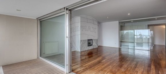 3 bedrooms Apartment in Matosinhos, Portugal No. 195042 7