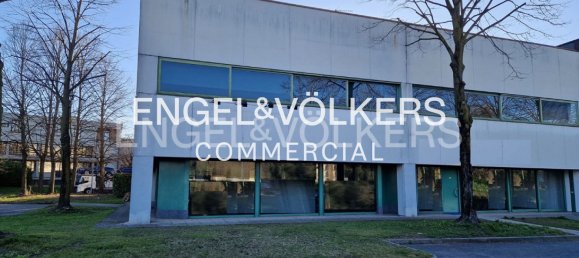 Armazém em Olgiate Comasco, Italy N.º 130008 12