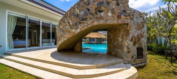 7 غرف نوم مقهى / مطعم في Hua Hin, Thailand رقم 11479 10