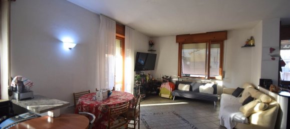 2 rooms Apartment in Piacenza, Italy No. 219150 7