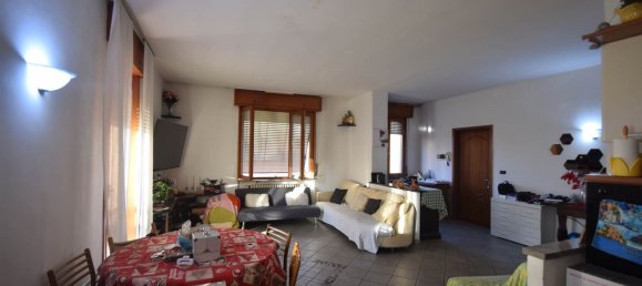 2 rooms Apartment in Piacenza, Italy No. 219150 6