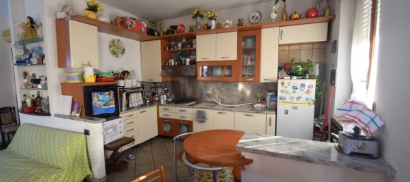 2 rooms Apartment in Piacenza, Italy No. 219150 4