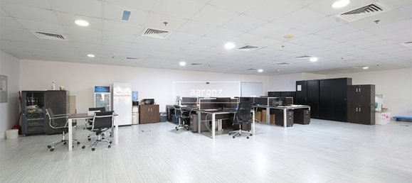 Oficina en Jumeirah Lake Towers, UAE 193.9 m² No. 64984 5